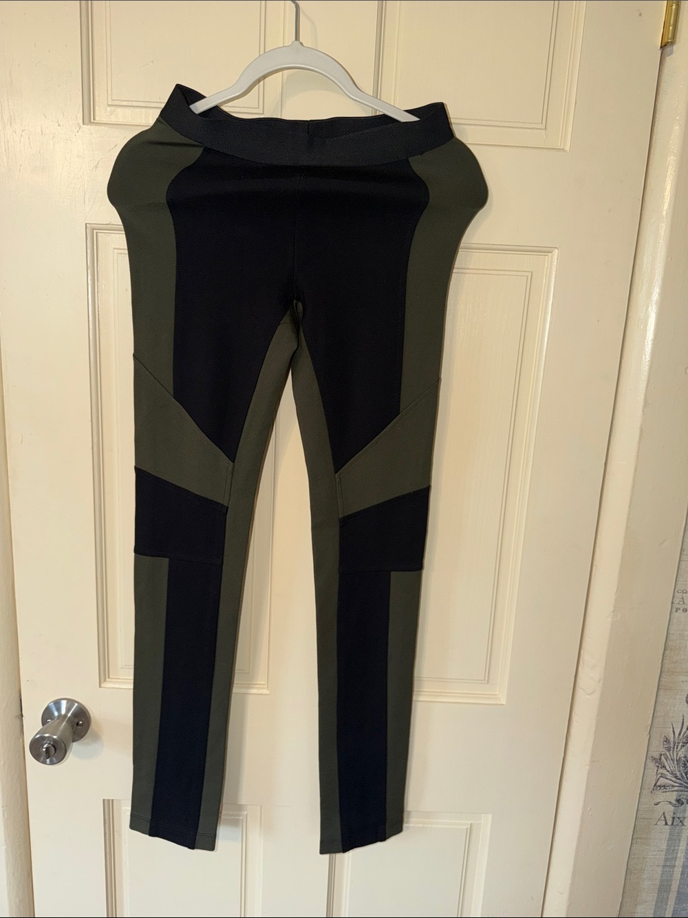 BCBGMaxAzria Olive Green & Black Colorblock Leggings